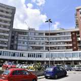 Poggiofranco alta � A sud di Poggiofranco bassa si �innalza� la cosiddetta Poggiofranco alta, delimitata da via Martin Luter King, Via Camillo Rosalba, Carbonara e via Giulio Petroni. Qui imperiosi palazzi condominiali dall�architettura postmoderna convivono con piccoli parchi e orti coltivati. Una zona abitata dalla �Bari bene� prettamente residenziale